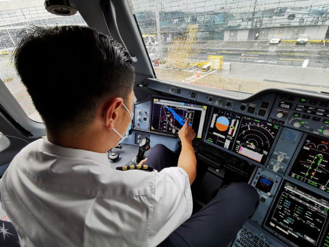 海博鱼体育全站注册内首家！南航A350完成驾驶舱仪表触摸功用